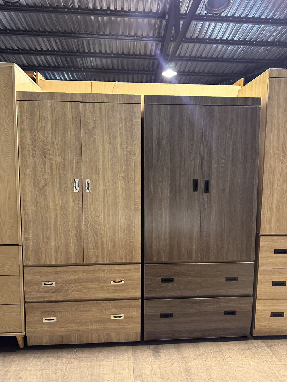 木紋雙門衣櫃附抽屜