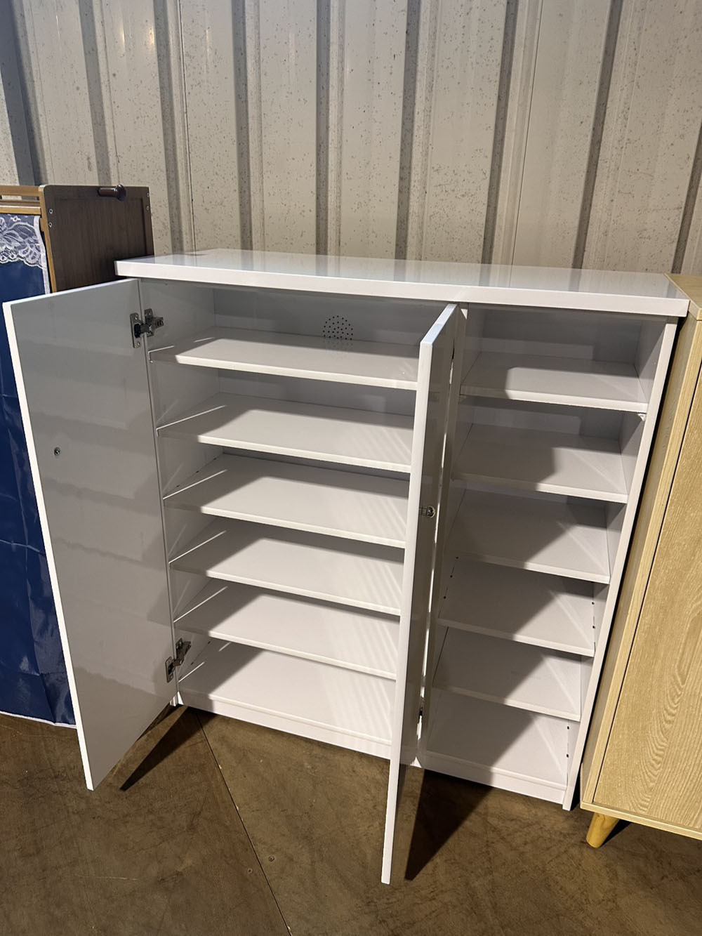 白色雙門收納櫃層架款