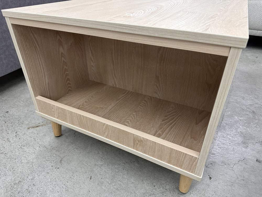 淺木紋開放式收納櫃